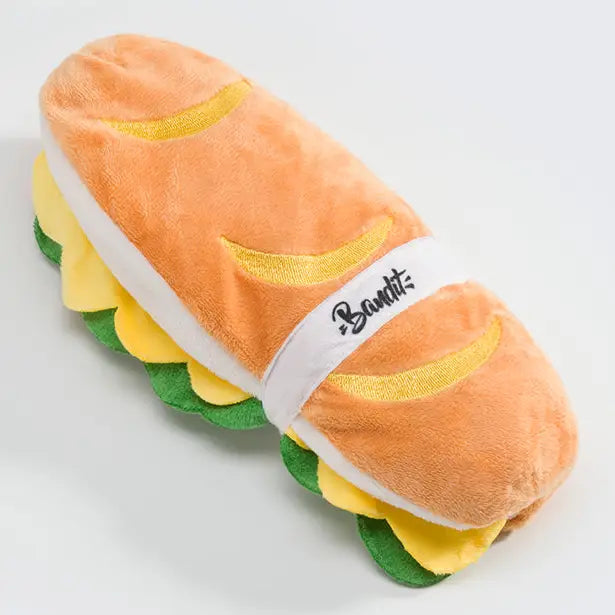La Baguette, jouet en peluche pour chien en forme de pain, marque French Bandit